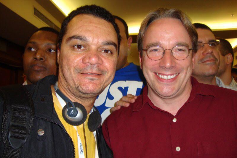 Rogerio Barreto e Linus Torvalds